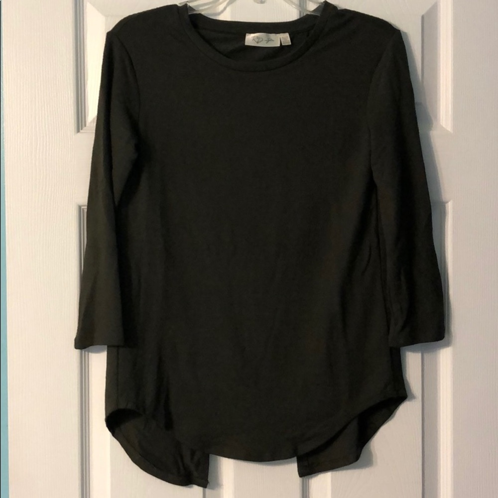 Women’s dark green open back shirt